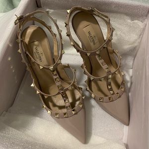 Valentino Patent Rockstud Caged Pump
